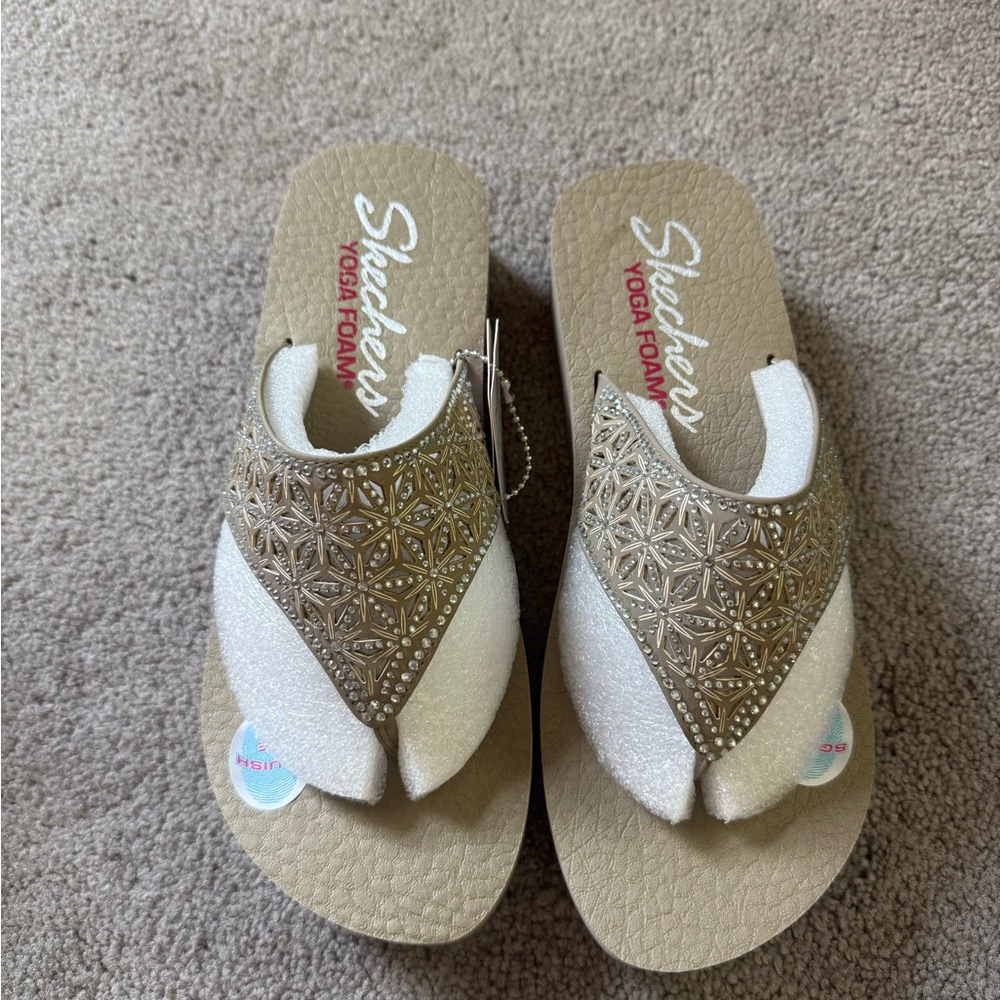 Skechers Tan and White Sandals with Contoured Footbed